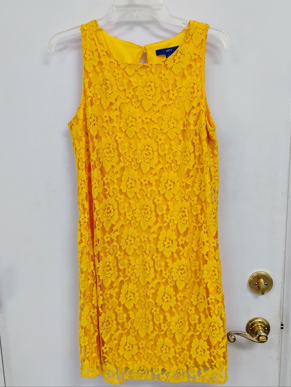 APT.9 Yellow Lace Sleeveless Shift Dress Size Small